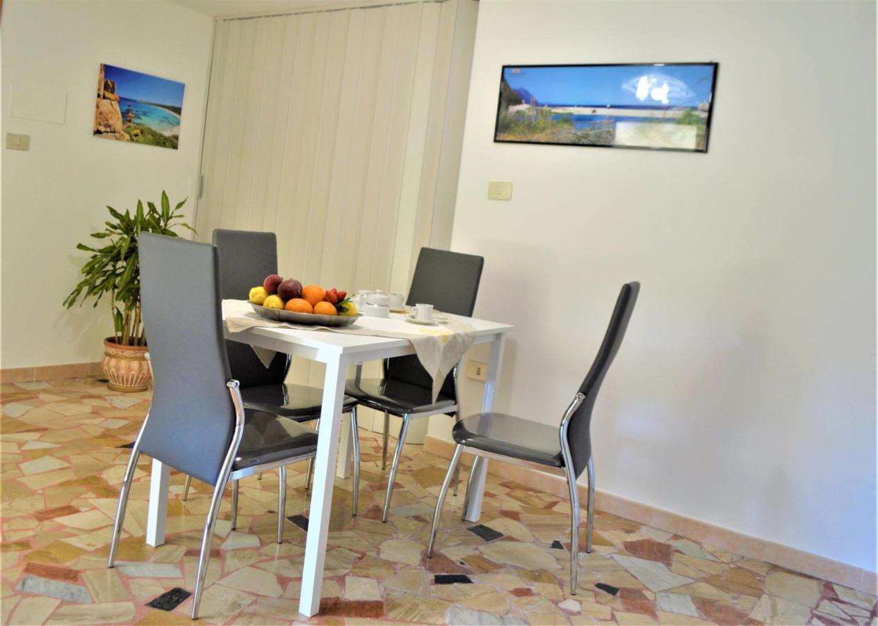 Casa Vacanze Mameli Bari Sardo Bagian luar foto